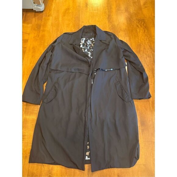 Woman’s Zara basic trench coat - Picture 1 of 7